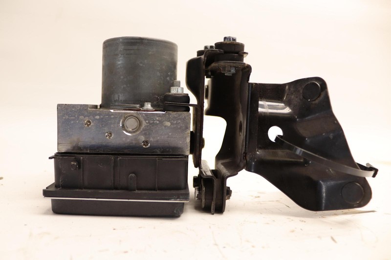 2015-2020 NISSAN 370Z COUPE BASE A/T ANTI LOCK ABS BRAKE PUMP MODULE OEM