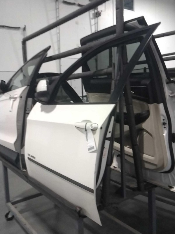 2011 BMW X5 Left Door White 4DR SUV Used OEM Part 123K Miles NJ25-27406-698027