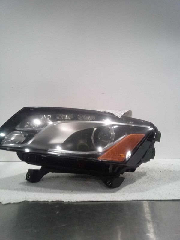 2009 Audi Q5 Left Headlight Assembly Maroon OEM 176404 136K Miles