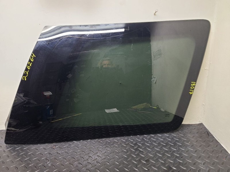03-10 Ford Explorer Right Passenger Quarter Glass Privacy Tint OEM 8L2Z7829700A