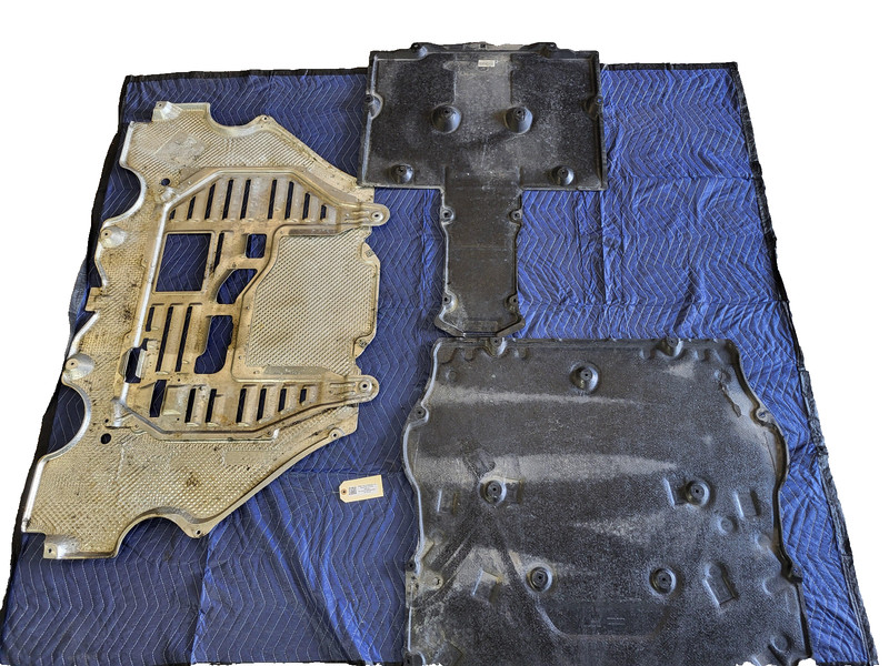 PORSCHE BOXSTER 718 2022 2.0L Underbody Splash Shield Cover SET USED OEM 17-24