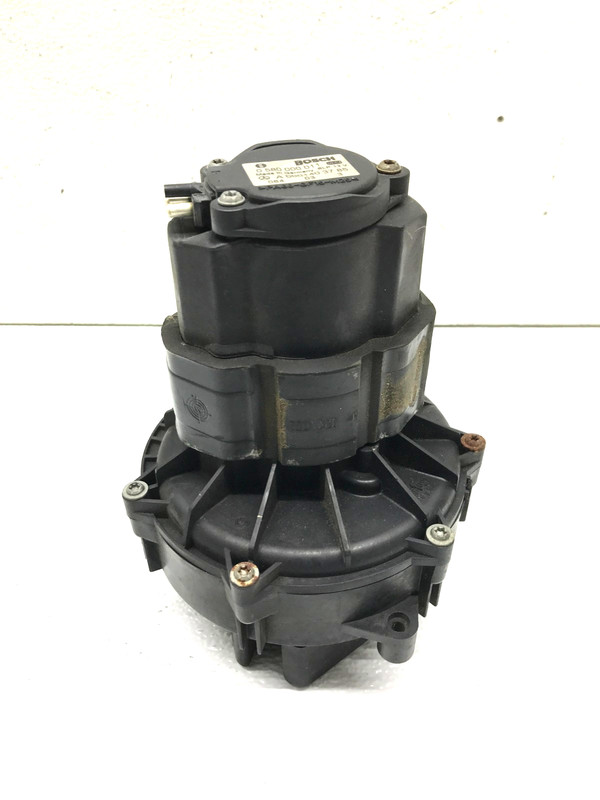2000-06 Mercedes S500 Secondary Air Smog Pump Emission Control A0001403785