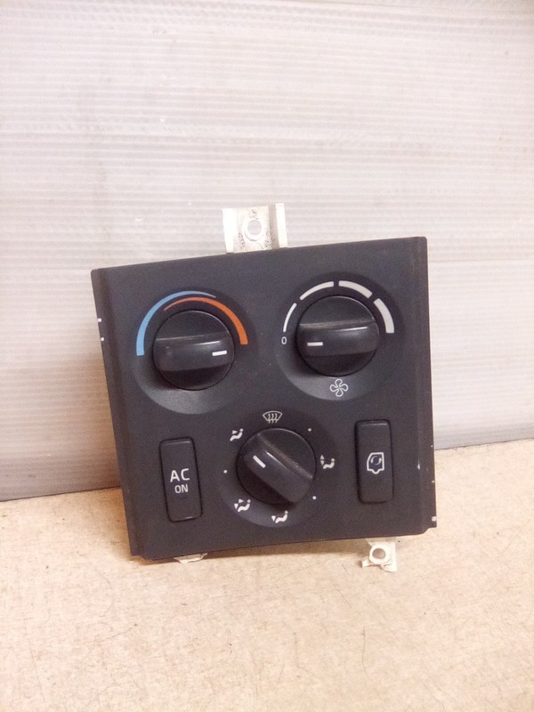 2014 Volvo VNL 21326144 Climate Control "BROKEN TABS"