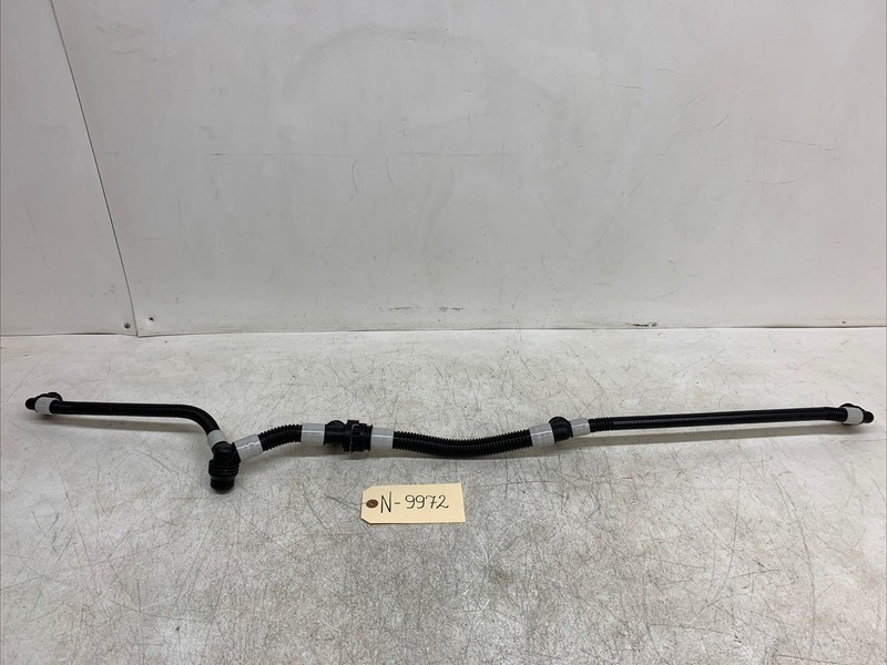 18-23 TESLA 3 FRONT MANIFOLD LEFT RIGHT HOSE TUBE PIPE 1077576-00-F 9972