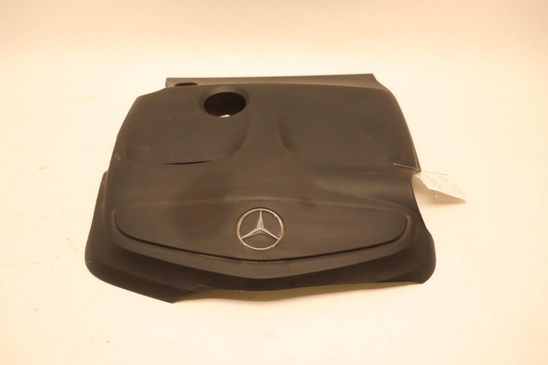 2014-2019 MERCEDES CLA250 C117 ENGINE MOTOR TOP COVER PLATE SHIELD OEM