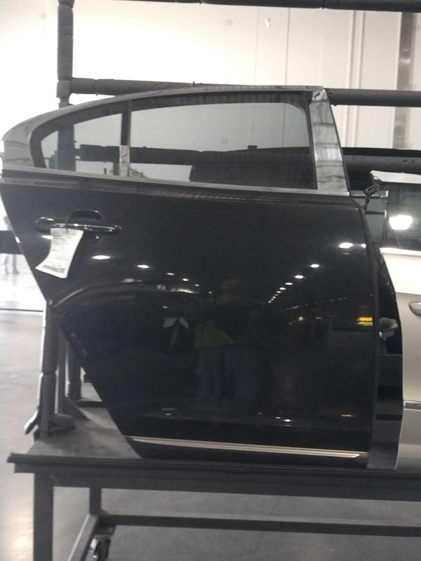 2010 Lincoln MKS Rear Right Door Black - Good Condition, No Rust, 4DR Sedan