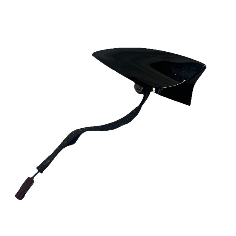 Chevrolet Traverse radio antenna fm 2018 to 2021 roof shark fin black 84823932