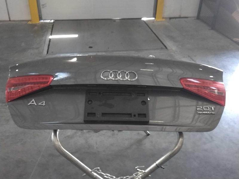 2015 AUDI A4 Deck Lid Trunk Lid OEM Grey 4DR Sedan 71000 Miles 8K5827023AJ