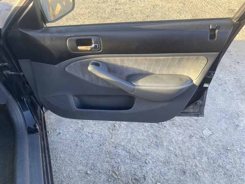 Front Door Trim Panel HONDA CIVIC Right 04 05 03 02 01