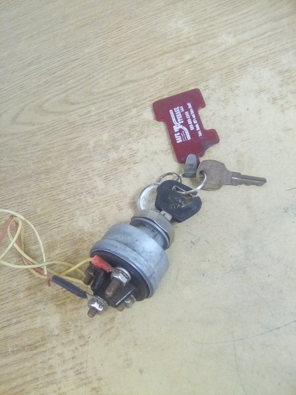 2017 Western Star/Pollak Ignition Switch W/Key