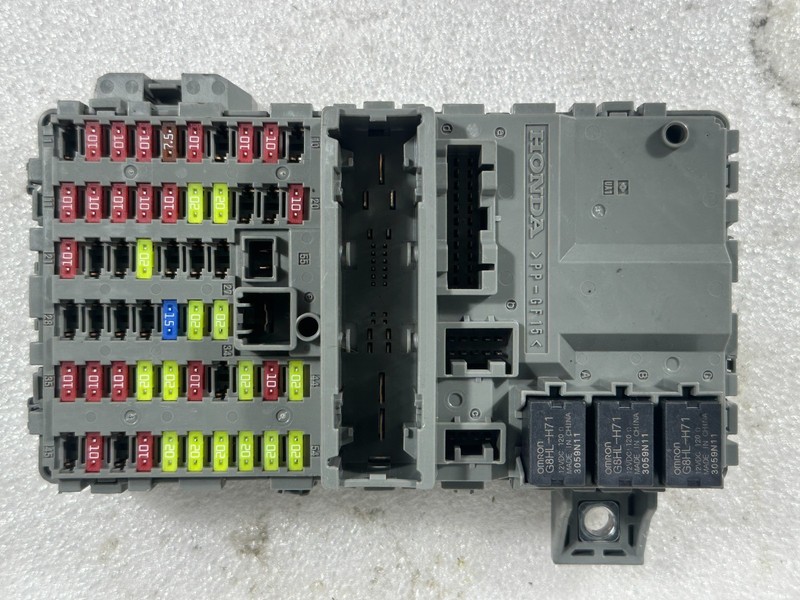 2018 2019 2020 HONDA ACCORD SPORT DASH FUSE RELAY BOX 1.5L TURBO A/T TVA-A111