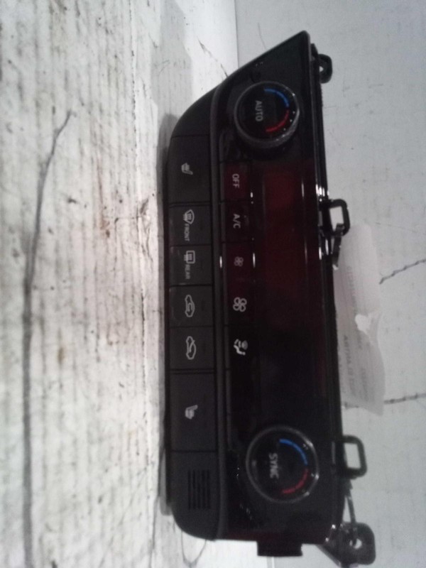 2022 Hyundai Elantra A/C Selector Switch OEM Red 19K Miles - NJ25-21221-519778