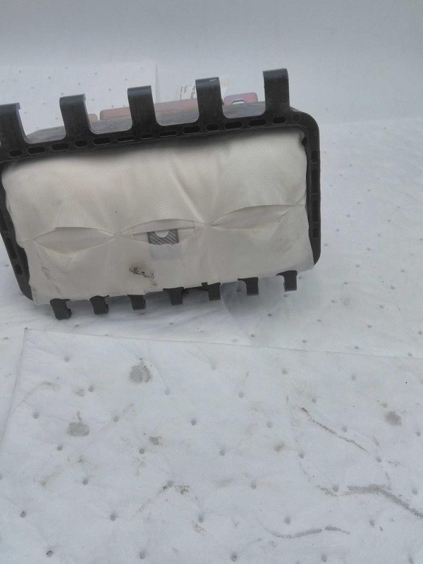 Used Right Instrument Panel Air Bag fits: 2021 Nissan Altima front passenger das