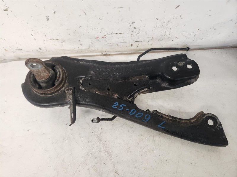 2018-2023 Honda Odyssey Rear Driver Trailing Arm 52365-Thr-A00 Oem Original