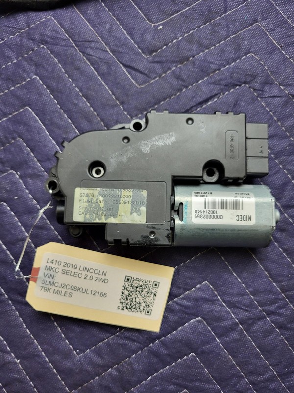 Used Oem Lincoln Sunroof Sun Roof Motor EJ7B-15B689 for 2015-2019 MKC 2.0L 2WD