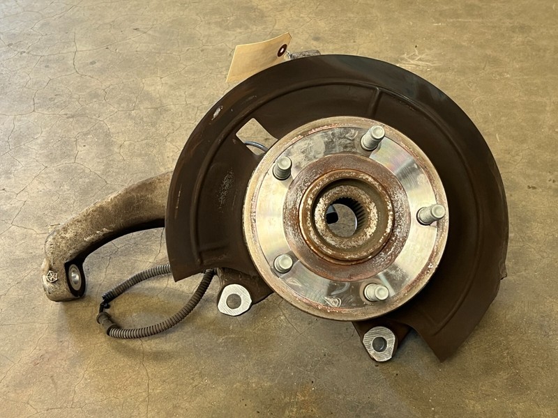 ⭐2011-2023 RAM 1500 REBEL 4X2 FRONT RIGHT PASS SPINDLE KNUCKLE HUB OEM LOT2584