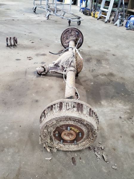 Rear Axle Fits 75-87 CHEVROLET 10 VAN 273592