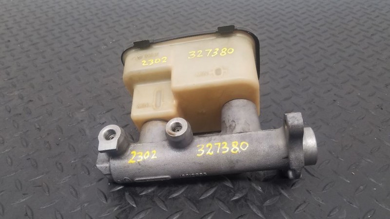 03-07 Chevrolet Express 2500 Brake Master Cylinder OEM 19209234