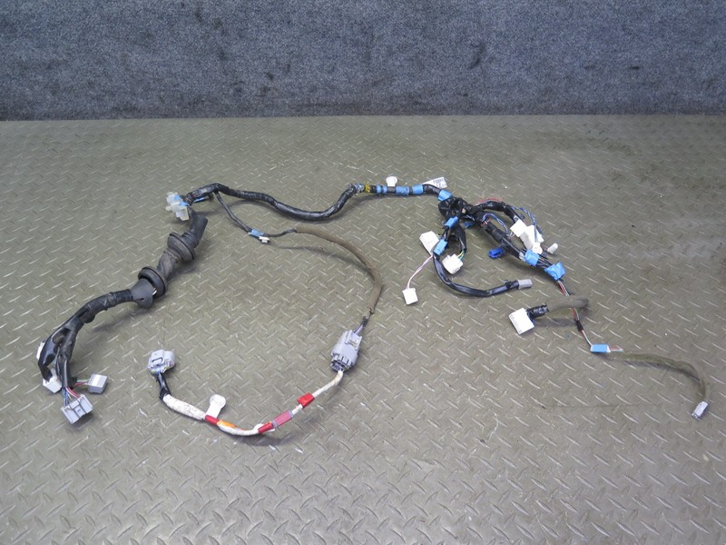 2003-2007 LEXUS UZJ100L LX470 FRONT LEFT DOOR WIRE WIRING HARNESS 82152-60371