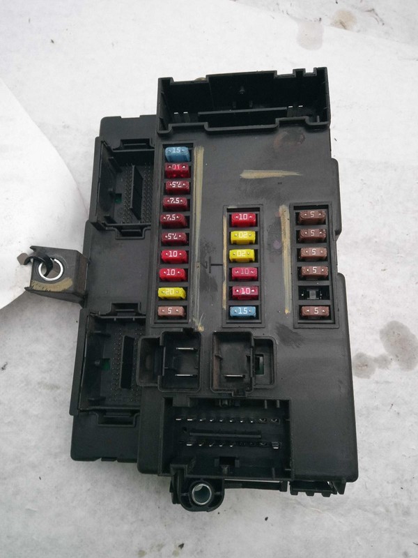 2017 RAM ProMaster 1500 OEM Fuse Box 68305537AA White 139K Miles
