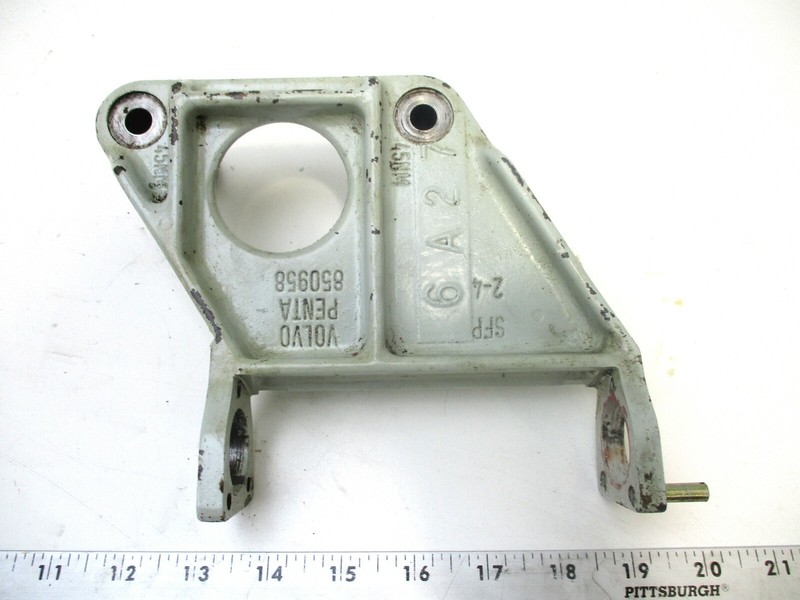 850958 Volvo Penta Stern Drive Steering Guide Bracket