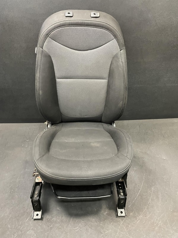 Front Right Passenger Side Seat Cloth 2017 Kia Soul 2018 2019 X