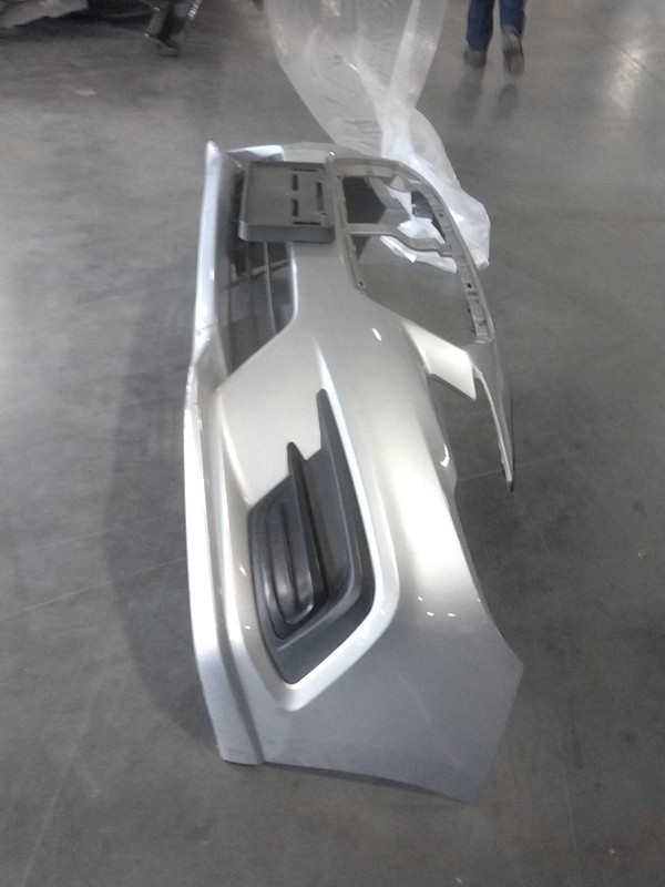 2019 Subaru Legacy Silver Front Bumper Assembly OEM 57704AL20A 47000 Miles