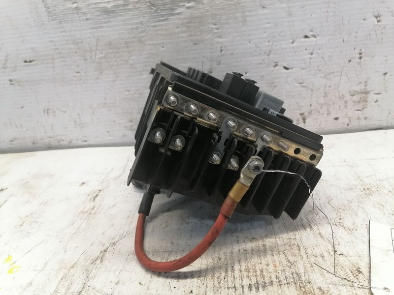Fuse Junction Box Engine Compartment Fits 08-15 AUDI TT 1494425