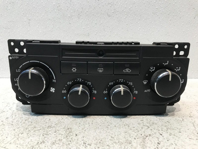 05-07 300 CHARGER MAGNUM HEATER A/C CLIMATE TEMP CONTROL P55111030AE