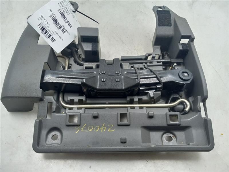12 TOYOTA PRIUS JACK & TOOL KIT COMPLETE