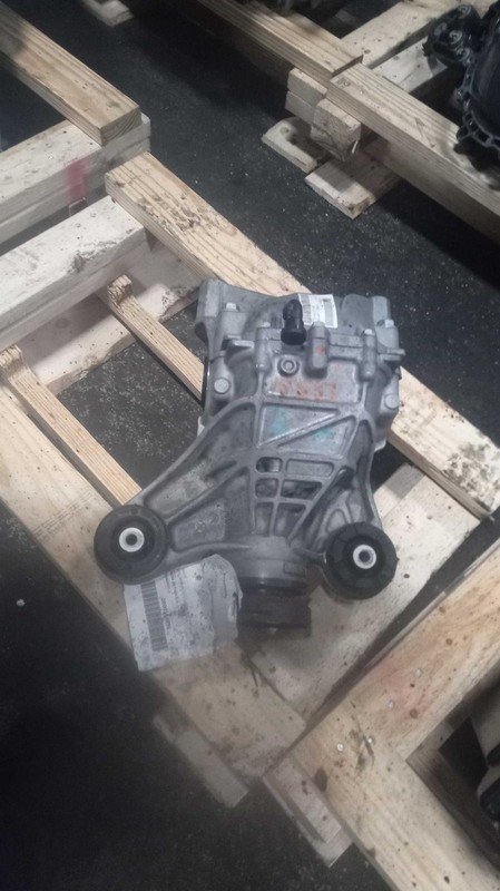 2017 Jaguar XE Differential Carrier Assembly RWD 2.0L OEM GX734A213PC