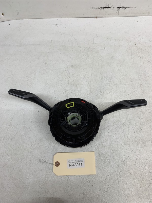 2020-2022 Tesla Model Y Clockspring And Stalks 1097662-00-N B47