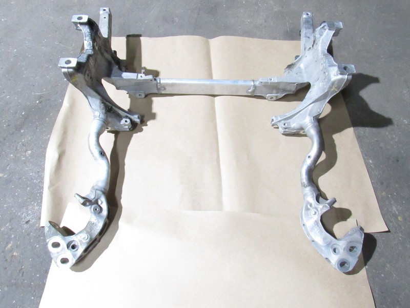 Bentley Bentayga 2019 V8 AWD 4.0L Front Crossmember Subframe Cradle 16-20 ;Y3