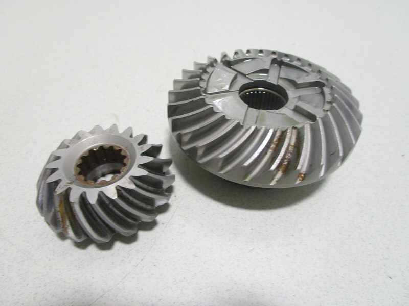43-17064A3 Lower Unit Forward Pinion Gear Set 17/28 Mercruiser Gen II