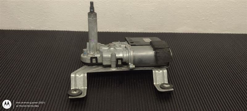 01-06 Chevrolet Tahoe Rear Wiper Motor OEM 15173034