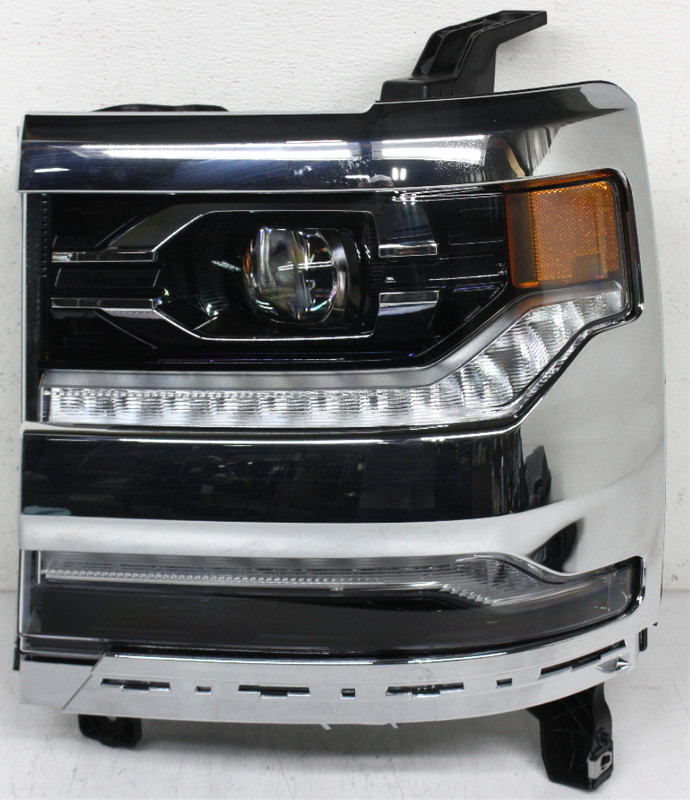 OEM Left Driver Side LED Headlamp For Chevy Silverado 1500 Chrome 84292720