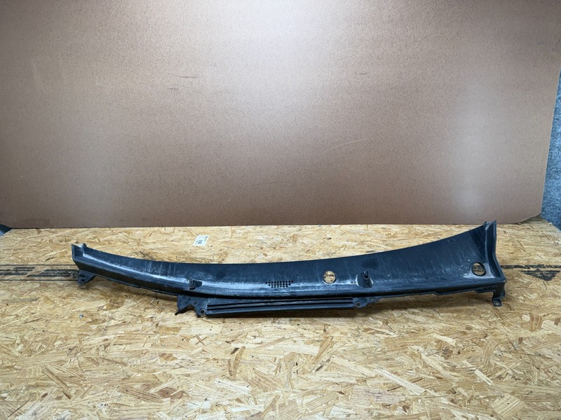 GENESIS G80 2021-2025 OEM FRONT WINDSHIELD COWL TRIM MOLDING COVER ASSEMBLY