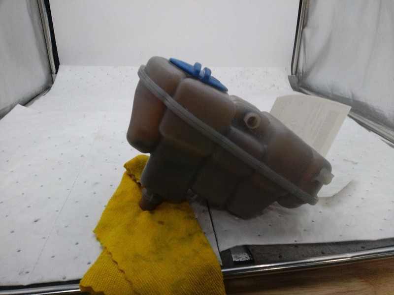 2015 AUDI A6 Engine Coolant Reservoir Blue OEM 4G0121403D 116K Miles