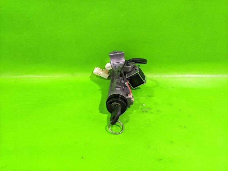 11 12 13 SORENTO IGNITION SWITCH CYLINDER HOUSING W/KEY OEM 4037-11