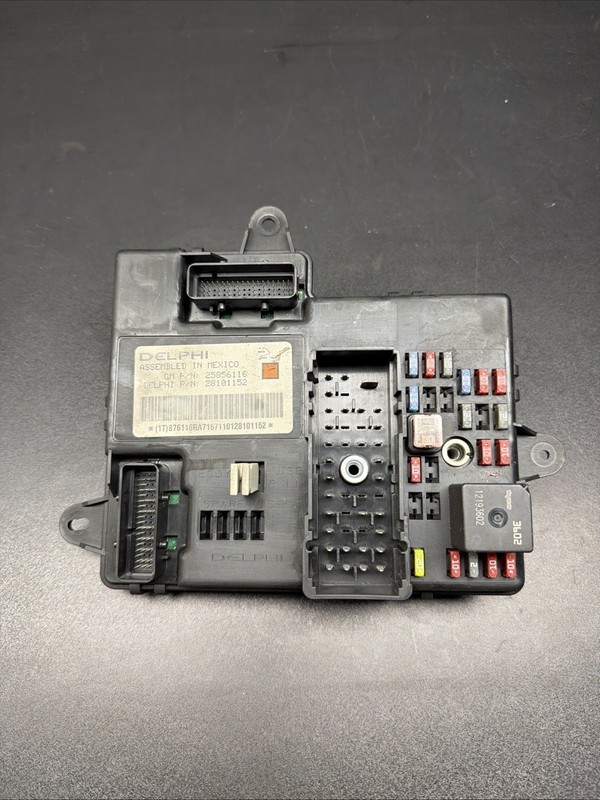 06-10 Saturn Sky Pontiac Solstice Chevrolet HHR Body Control Module Unit BCM OEM