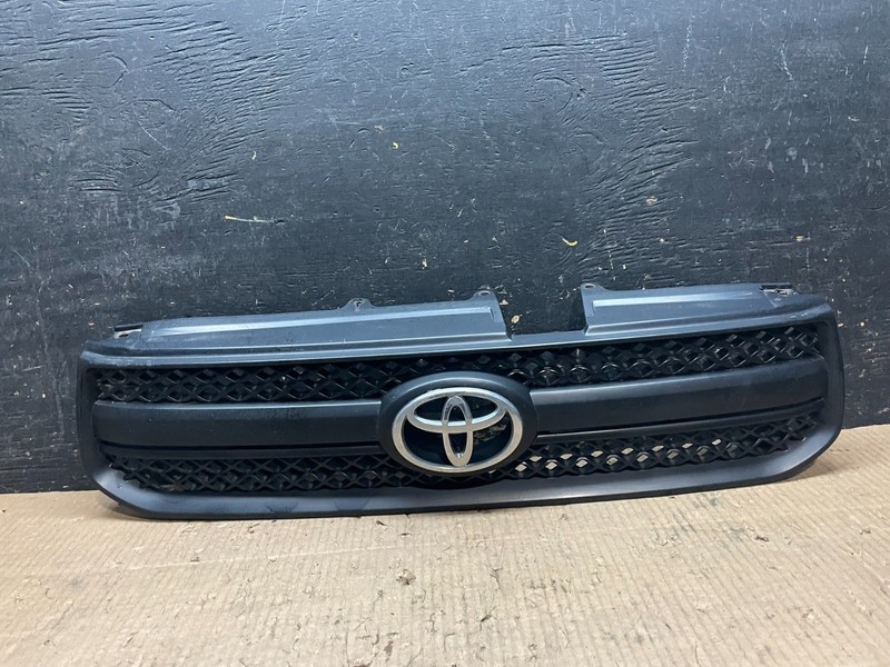2004 2005 Toyota RAV4 Front Upper Grill Grille DG1 Oem Y6514 DG