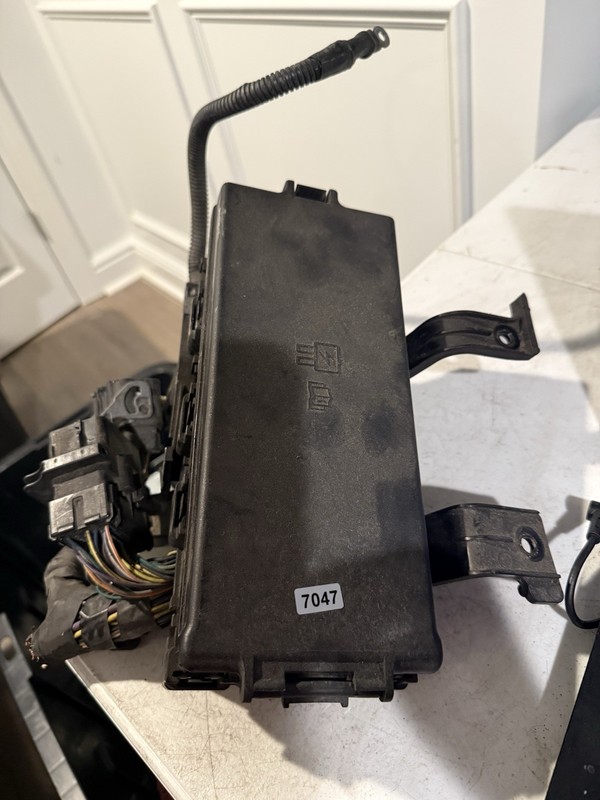 2010-2012 Ford Fusion Fusebox Fuse Box Relay Module