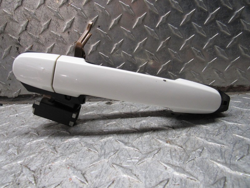 2009-2013 TOYOTA COROLLA LEFT DRIVER REAR DOOR HANDLE EXTERIOR WHITE