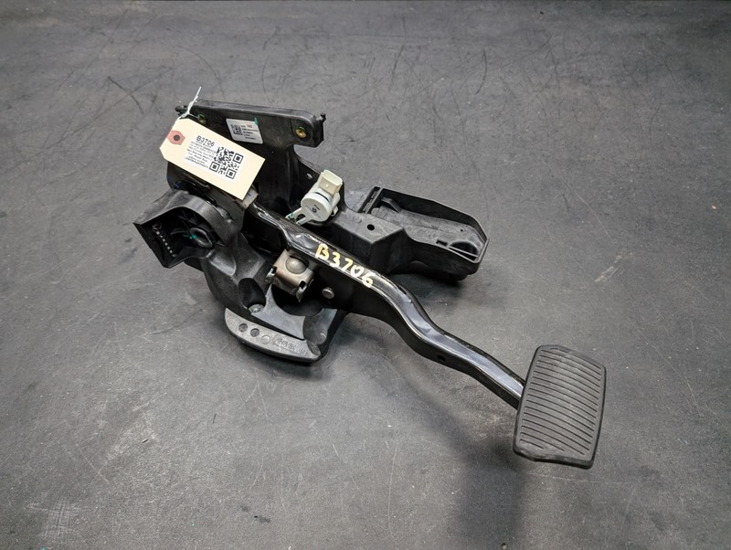 Brake Pedal 2022 Buick Envision 84967463 2021 2023