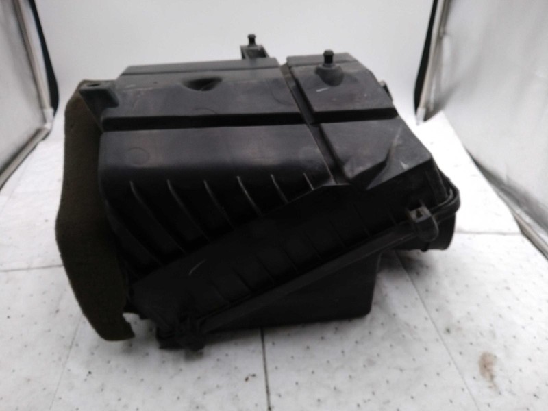 Used Air Cleaner Assembly fits: 2008 Chevrolet Silverado 1500 pickup 8.1 Grade B