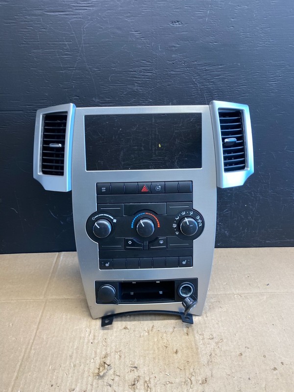 2008 2009 2010 Jeep Commander Grand Cherokee A/C Climate Control Bezel AC4818 DG