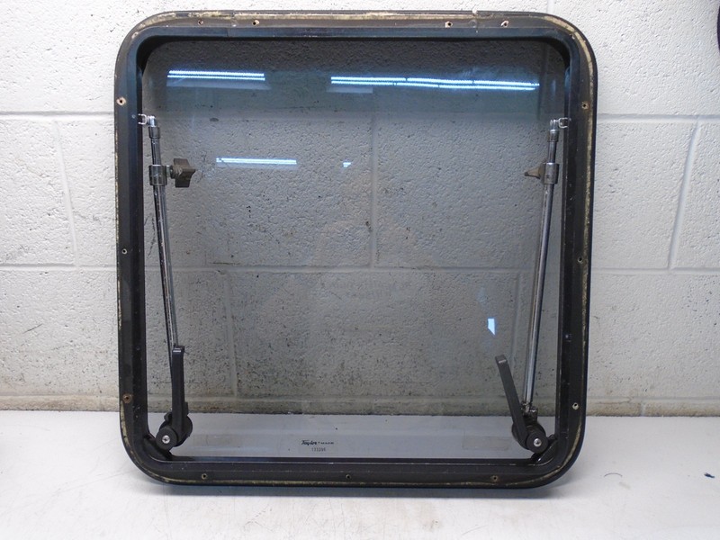B1 Taylor Made Marine Boat Hatch Glass 133296 Bow Cuddy Cabin 22" x 22" Square