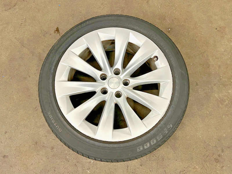 ⭐2016-2018 TESLA MODEL X 20'' WHEEL RIM W/TIRE 265/45ZR20 20X9.0J OEM LOT2692