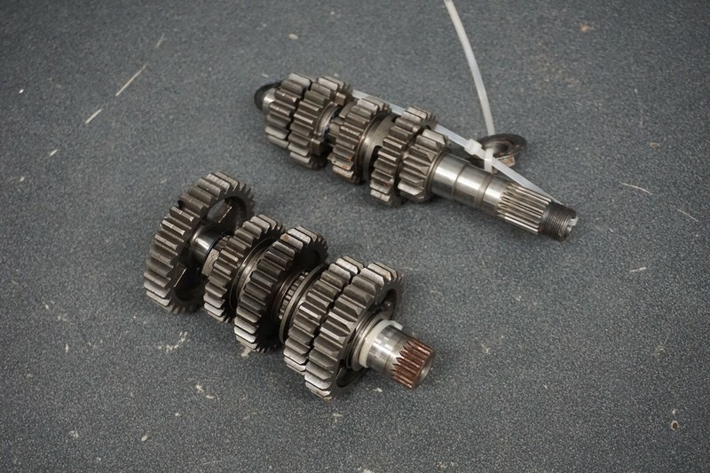 2005 CRF 250R Honda Dirtbike Motorcyle OEM Engine Transmission Gear Ass'y Set
