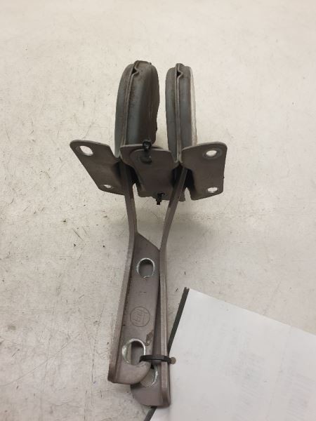 91-98 TOYOTA LAND CRUISER 4.5L 4WD AT LEFT AND RIGHT SIDE HOOD HINGES